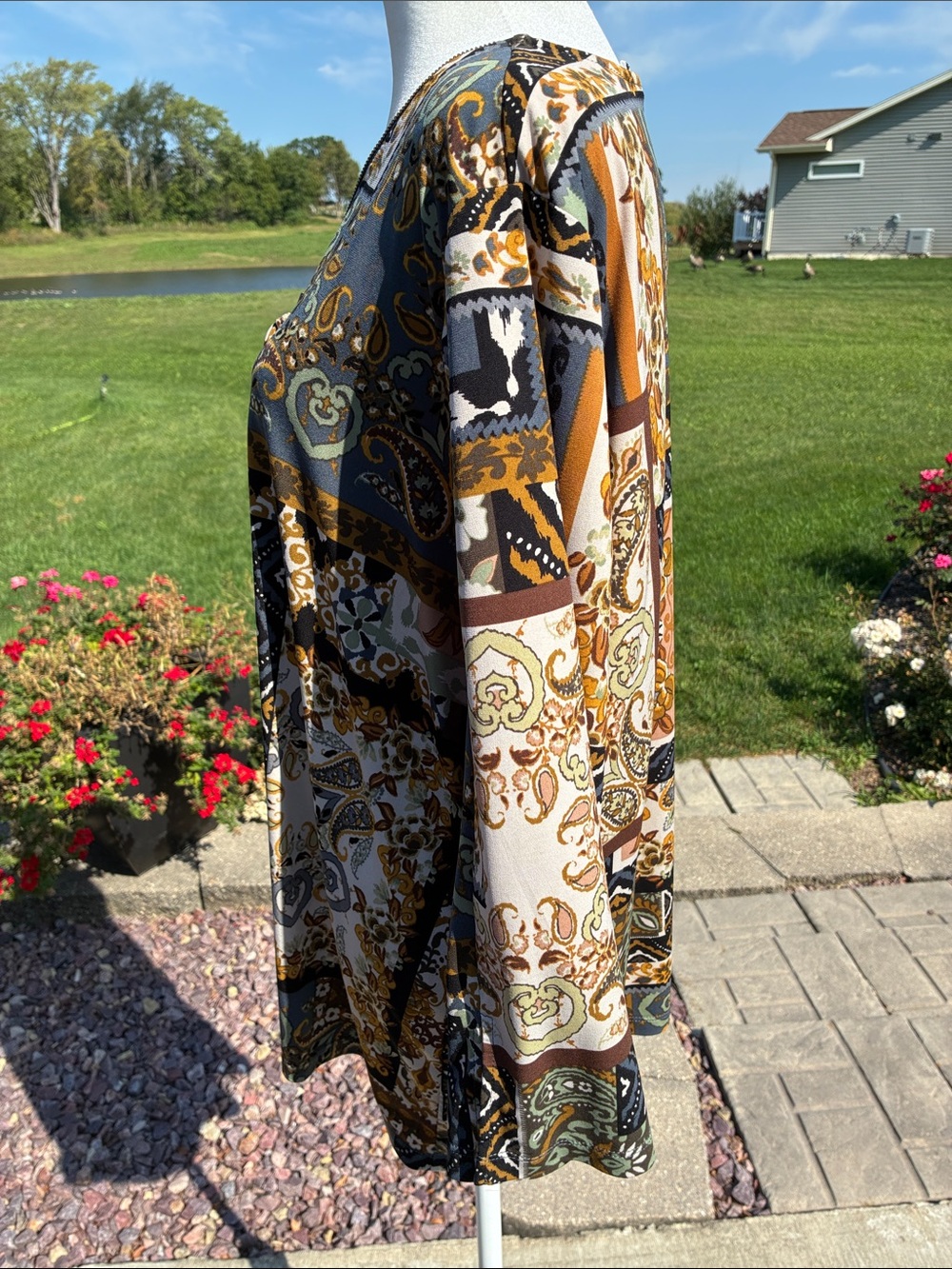 Susan Graver Paisley/Floral Printed V-Neck Top XL - Picture 2 of 10